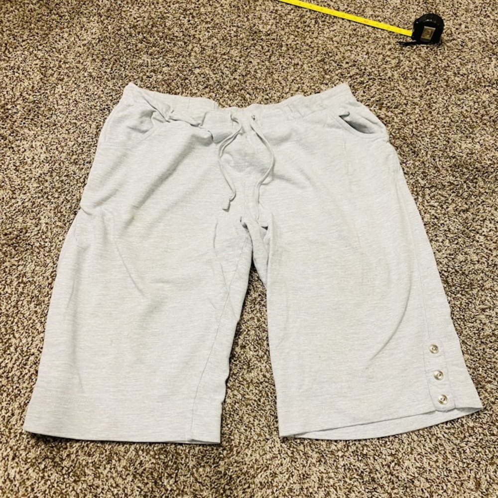 a1147-G5~ Zoey Beth~36 in Waist~Womens~Shorts, Bottoms Shorts, Athletic Shorts